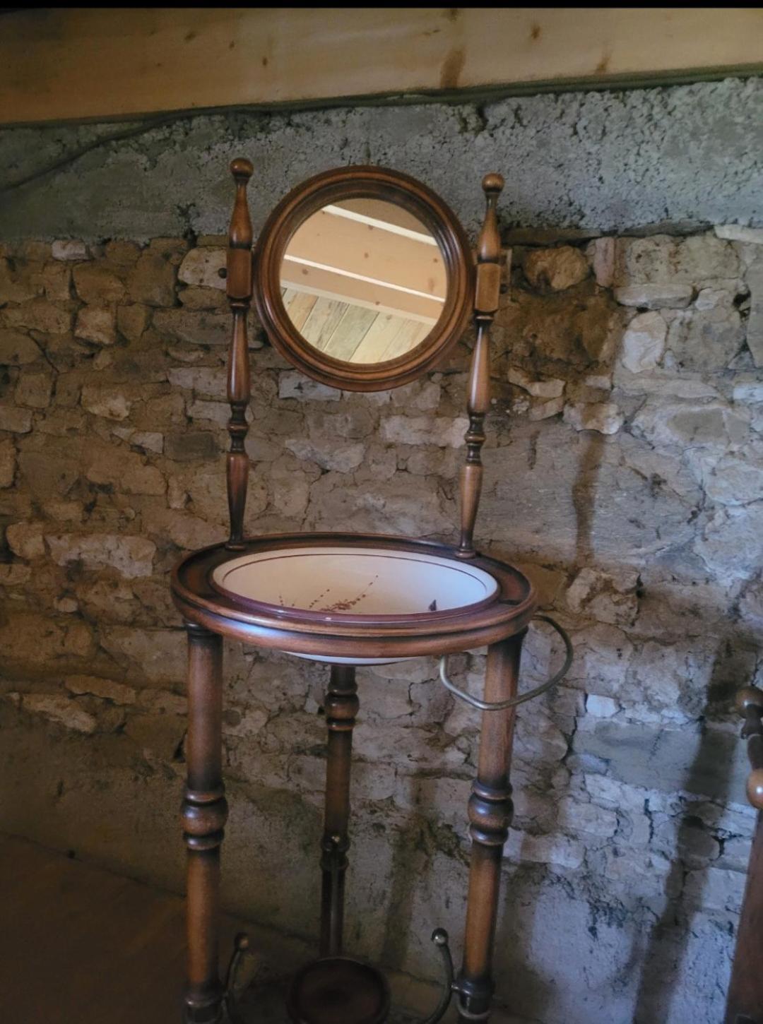 Nuit Insolite, Chambre Au Dessus D'Une Etable La Chapelle-Themer Bagian luar foto