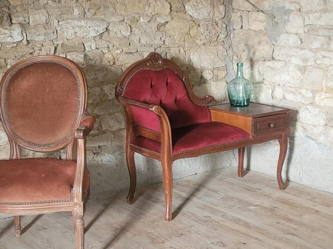 Nuit Insolite, Chambre Au Dessus D'Une Etable La Chapelle-Themer Bagian luar foto
